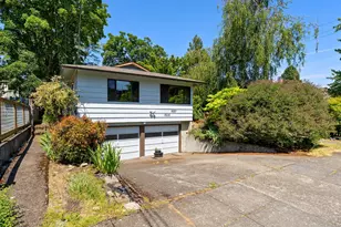 5225-5227 NE Davis St, Portland, OR 97213 - Photo 1