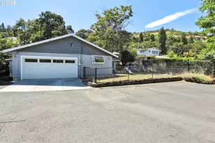 3120 W 12th St, The Dalles, OR 97058 - Photo 1