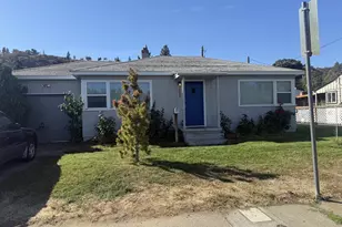 1606 W 10th St, The Dalles, OR 97058 - Photo 1