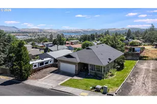 1490 Elberta St, The Dalles, OR 97058 - Photo 1