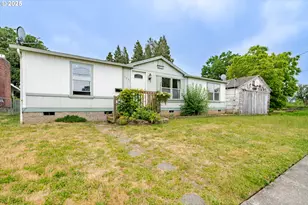 1041 Hiatt St, Lebanon, OR 97355 - Photo 1