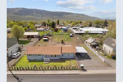 1100 S Main St, Union, OR 97883 - Photo 1