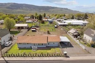1100 S Main St, Union, OR 97883 - Photo 1