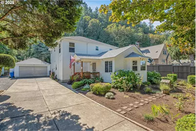 10724 SE Clinton St, Portland, OR 97266 - Photo 1