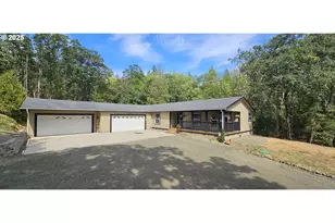 170 Rosewood Dr, Roseburg, OR 97471 - Photo 1