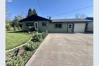 512 Division Ave, La Grande, OR 97850 - Photo 1