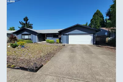 1463 NW Troost St, Roseburg, OR 97471 - Photo 1