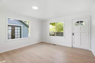 1614 E 33rd St, Vancouver, WA 98663 - Photo 4