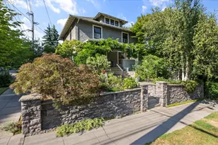 37 S Custer St, Portland, OR 97219 - Photo 1