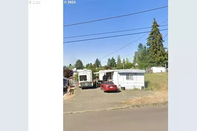 403 NE 6th St, Oakland, OR 97462 - Photo 1