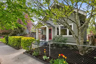7904 SE Taylor St, Portland, OR 97215 - Photo 1
