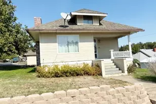 913 NW Ellis Ave, Pendleton, OR 97801 - Photo 1