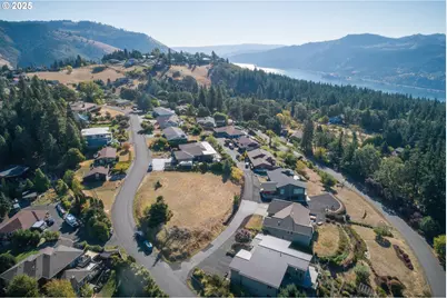 El Camino Real, White Salmon, WA 98672 - Photo 1