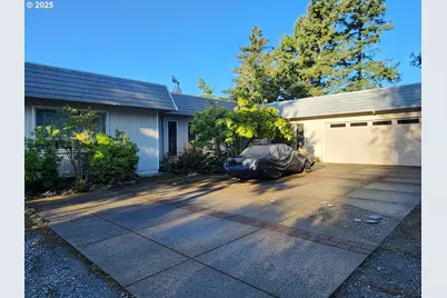 1087 Lakeshore Dr, Port Orford, OR 97465 - Photo 1