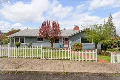 944 SE Kane St, Roseburg, OR 97470 - Photo 1