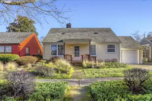 7354 N Wayland Ave, Portland, OR 97203 - Photo 1