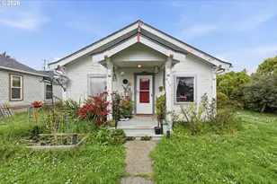 615 Willow St, Myrtle Point, OR 97458 - Photo 1