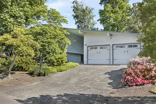 8835 SW Oak Ln, Portland, OR 97223 - Photo 1