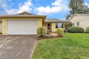 338 S Columbia Dr, Woodburn, OR 97071 - Photo 1