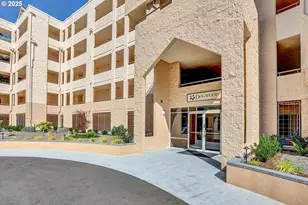 6625 W Burnside Rd, Portland, OR 97210 - Photo 1