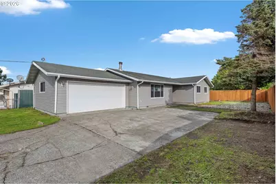865 Seagate Ave, Coos Bay, OR 97420 - Photo 1