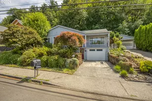 10516 SE Clinton St, Portland, OR 97266 - Photo 1