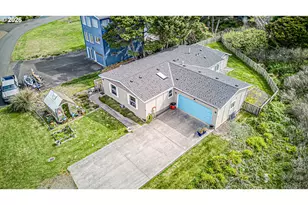 520 SW Cardinal St, Depoe Bay, OR 97341 - Photo 1