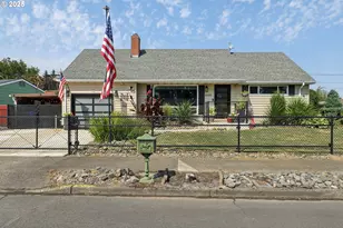 16833 SE Morrison Ct, Portland, OR 97233 - Photo 1