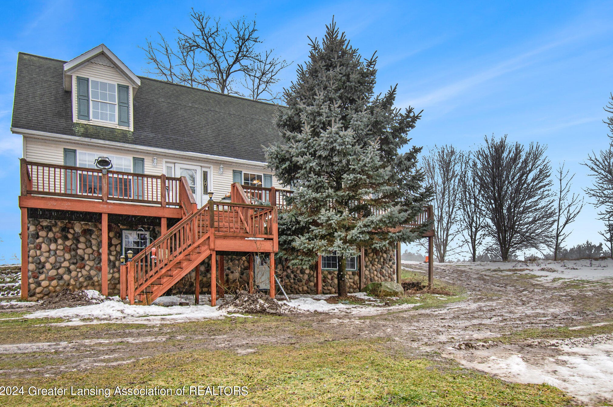 13679 Gates Rd, Mulliken, MI 48861