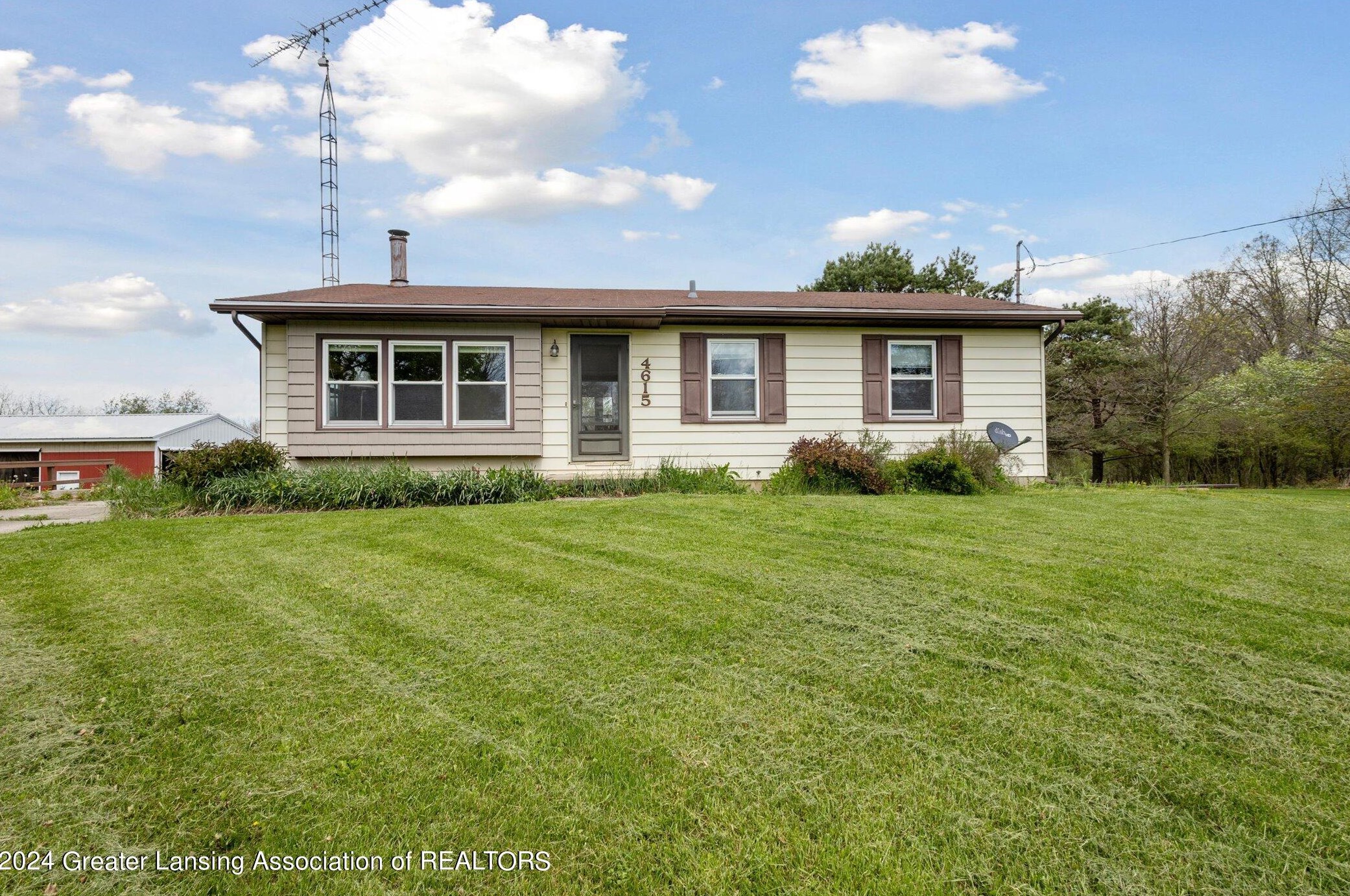 4615 E Alward Rd, Laingsburg, MI 48848