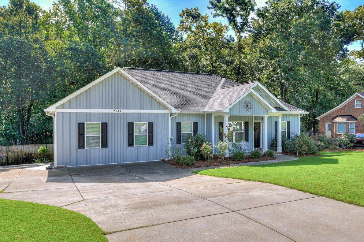 2041 Alpine Dr, Aiken, SC 29803-2519