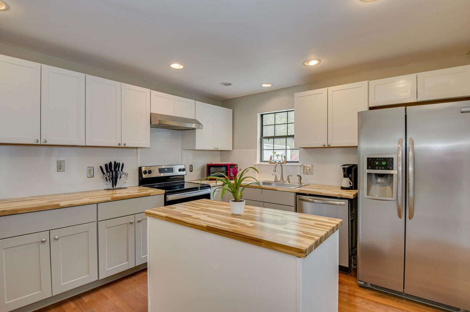 1151 Ridgemont Dr, Aiken SC  29803-8846 exterior