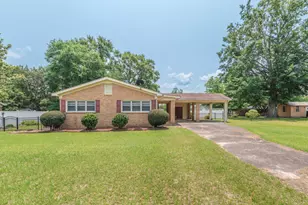 61 Bignon St, Barnwell, SC 29812 - Photo 4