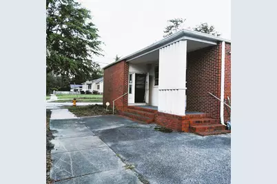 102 W Market Street, Timmonsville, SC 29161 - Photo 1