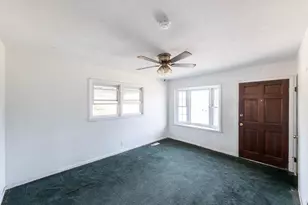 135 Sherwood Forest Dr, Graniteville, SC 29829 - Photo 2