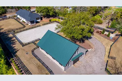 574 Newberry Street SW, Aiken, SC 29801 - Photo 2