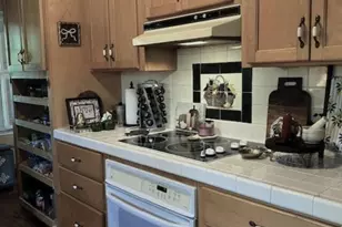 121 Atlantic Ave, Barnwell, SC 29812 - Photo 6