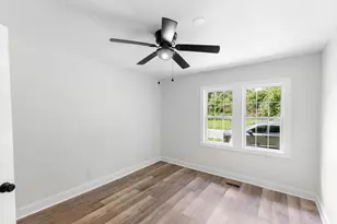547 Horry St NE, Aiken, SC 29801 - Photo 6