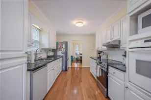 237 Wigfall St, Edgefield, SC 29824 - Photo 4