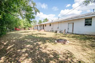 200 N Lawrence Ave, Swansea, SC 29160 - Photo 46