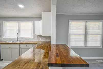 304 Depot Avenue NE, Salley, SC 29137 - Photo 10