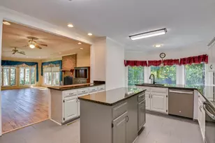 209 Hemlock Dr, Aiken, SC 29803 - Photo 8