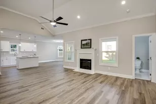 206 Edgefield Ave NE, Aiken, SC 29801 - Photo 4