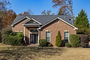 215 Bainbridge Dr, Aiken, SC 29803 - Photo 1