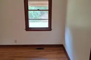 287 Myrtle St, Warrenville, SC 29851 - Photo 10