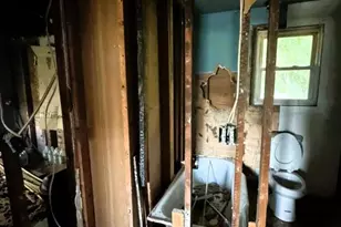 205 Sanders St, Honea Path, SC 29654 - Photo 4