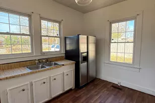 136 McCary St, Edgefield, SC 29824 - Photo 8