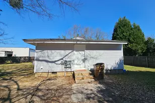 2046 Garnet Ln, Aiken, SC 29803 - Photo 2