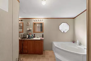 385 Gunter Pond Rd, Wagener, SC 29164 - Photo 10