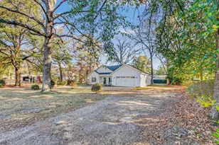 18 Winthrop Dr, Aiken, SC 29803 - Photo 2